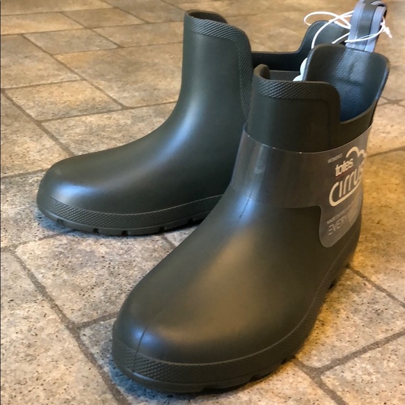 totes cirrus ankle rain boot